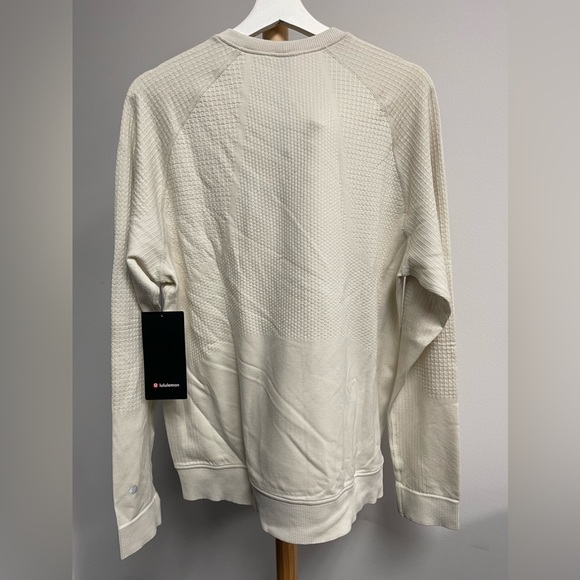 Lululemon Engineered Warmth LS Crew - Picture 3 of 3